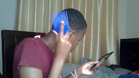 girlie o online show from February 7, 8:01 am