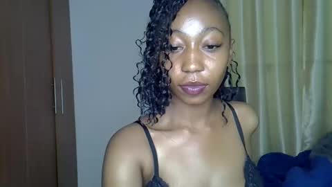 girlie o online show from February 26, 2:48 am