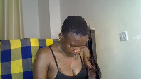 girlie o online show from March 12, 6:07 am