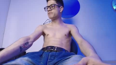  W O L F  online show from September 13, 11:43 am