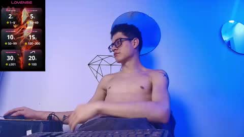  W O L F  online show from September 23, 11:24 am