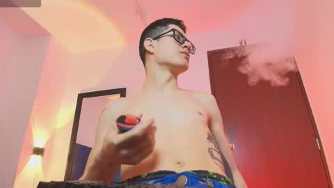  W O L F  online show from February 3, 11:37 am