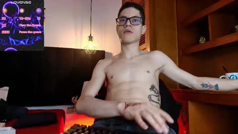  W O L F  online show from April 11, 11:25 am