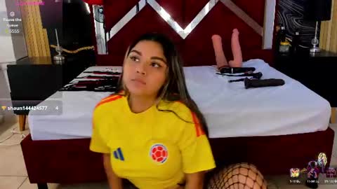 Snapshot of wonderkloe_ chatting on July 3, 8:04 pm wonderkloe_ online show from July 3, 8:04 pm