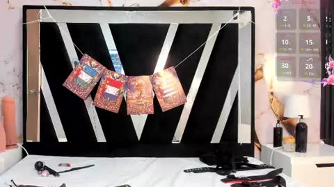 Snapshot of wonderkloe_ chatting on July 9, 8:24 pm wonderkloe_ online show from July 9, 8:24 pm