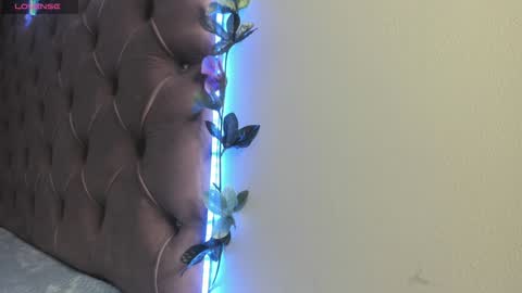 Lia  online show from December 8, 9:19 pm