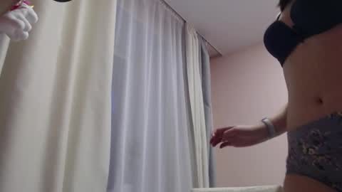 Snapshot of woodland_peony chatting on January 15, 10:42 am Woodland Peony online show from January 15, 10:42 am