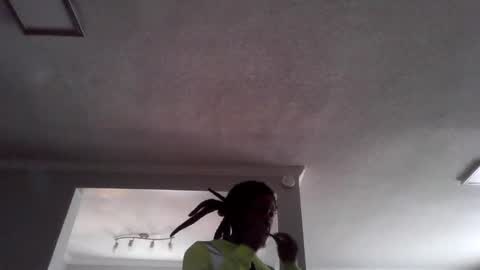 Snapshot of woodpipe69 chatting on February 1, 6:40 pm Woodpipe69 online show from February 1, 6:40 pm