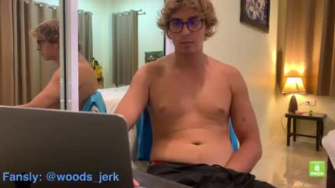 Snapshot of woods_jerk chatting on June 1, 11:23 am Mitya online show from June 1, 11:23 am