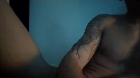 LongNThrobbn online show from February 22, 6:24 am