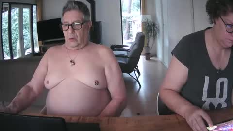 woodwurm and Snoeske online show from February 16, 7:15 am