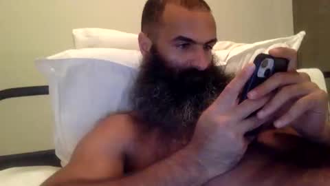 woof_wolf37 online show from February 8, 3:21 am