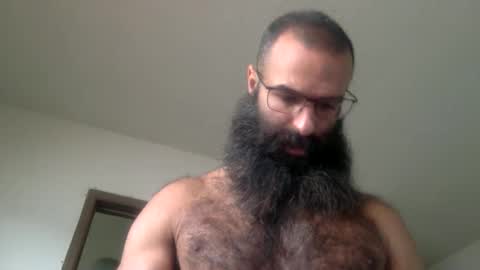 woof_wolf37 online show from April 2, 3:09 pm