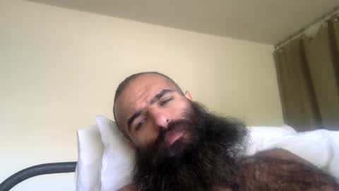 Snapshot of woof_wolf37 chatting on April 24, 5:04 pm woof_wolf37 online show from April 24, 5:04 pm