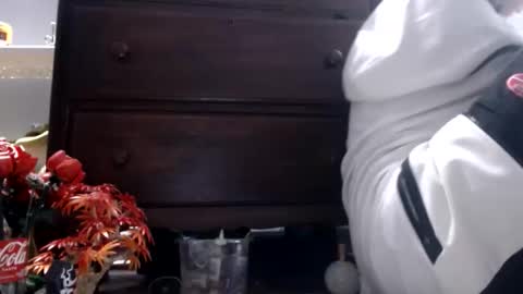 Snapshot of woofwolfxix chatting on October 29, 11:39 pm woofwolfxix online show from October 29, 11:39 pm