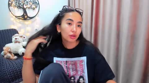 dudetta Kim online show from February 17, 10:34 am