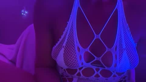 cum4me online show from April 20, 10:40 am