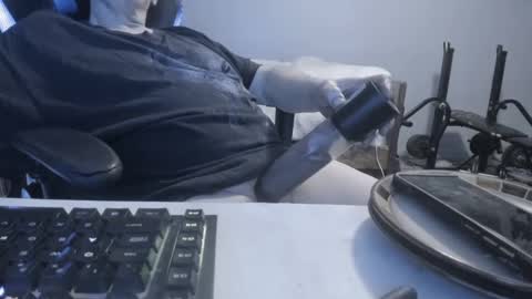 Snapshot of wowsers2022 chatting on February 7, 2:40 am wowsers2022 online show from February 7, 2:40 am