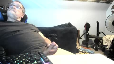 Snapshot of wowsers2022 chatting on October 4, 3:54 pm wowsers2022 online show from October 4, 3:54 pm