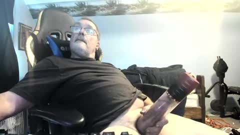 Snapshot of wowsers2022 chatting on October 29, 6:42 pm wowsers2022 online show from October 29, 6:42 pm