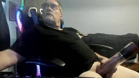 Snapshot of wowsers2022 chatting on November 11, 7:36 pm wowsers2022 online show from November 11, 7:36 pm