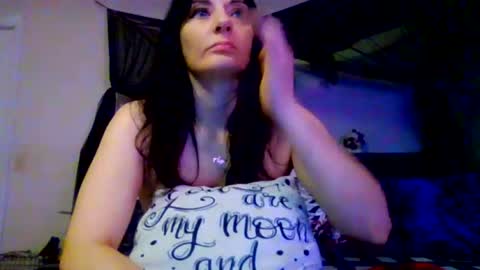 Snapshot of wrenleigh chatting on July 8, 7:46 am Crystal Lake online show from July 8, 7:46 am
