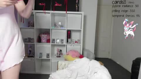 Snapshot of wrenvalentine chatting on September 13, 11:21 am Wren Valentine online show from September 13, 11:21 am