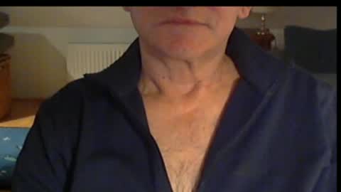 Wuki online show from November 25, 9:59 pm