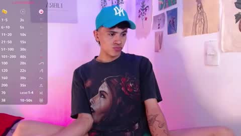 Snapshot of wyatt_444 chatting on December 24, 9:44 pm wyatt online show from December 24, 9:44 pm