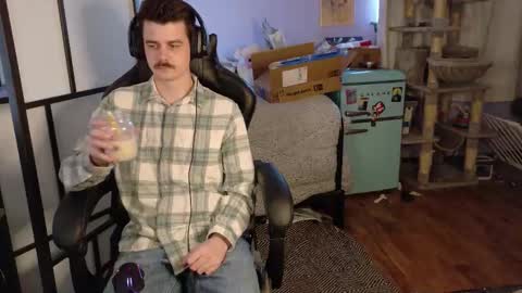 Wyatt online show from February 22, 7:23 pm