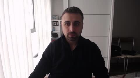 Snapshot of x_____0_____x chatting on March 30, 10:38 am Mr. Lonely online show from March 30, 10:38 am