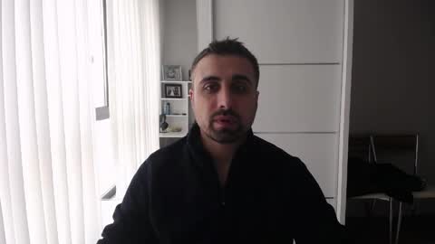 Snapshot of x_____0_____x chatting on March 31, 11:43 am Mr. Lonely online show from March 31, 11:43 am