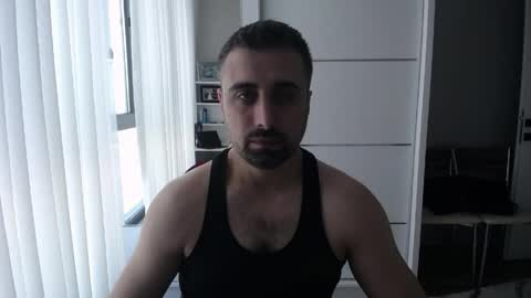 Snapshot of x_____0_____x chatting on April 1, 10:49 am Mr. Lonely online show from April 1, 10:49 am