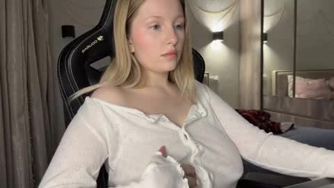 eva online show from January 4, 3:49 pm