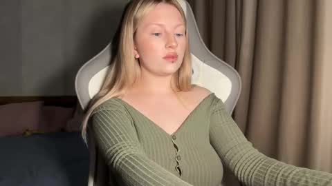 eva online show from November 25, 5:13 pm