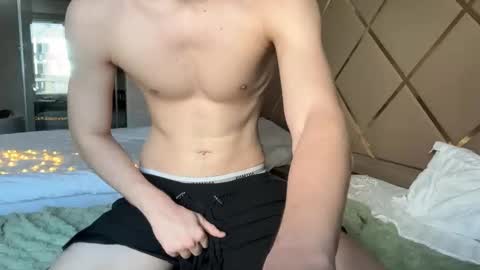 Snapshot of x_nile chatting on February 7, 7:34 am Nile online show from February 7, 7:34 am