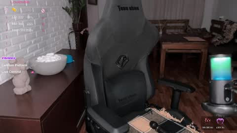 LOVE NERDS ONLY online show from April 10, 5:23 am