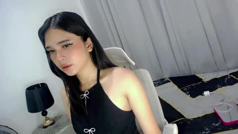 Snapshot of xairah_doux chatting on April 11, 5:45 am xairah_doux online show from April 11, 5:45 am