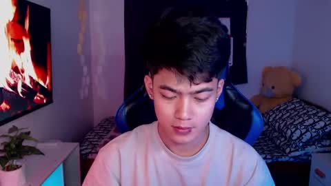 Prince Aldrian  online show from March 11, 12:22 am