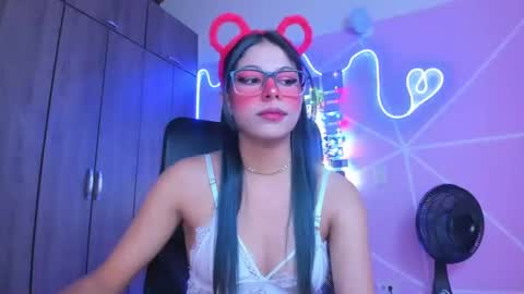 XALLYSONX online show from January 18, 11:32 am