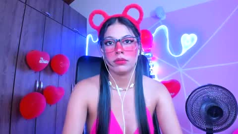 XALLYSONX online show from February 18, 5:42 pm
