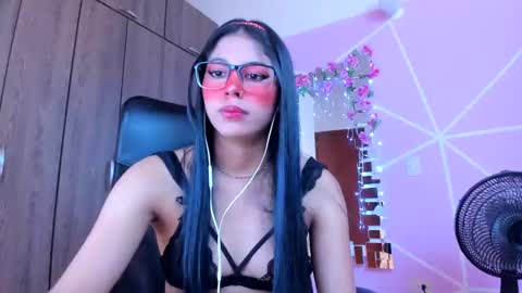 XALLYSONX online show from March 11, 2:29 pm
