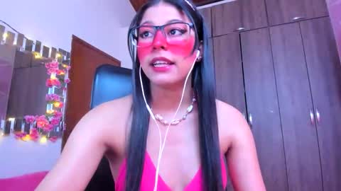 XALLYSONX online show from September 10, 11:32 am