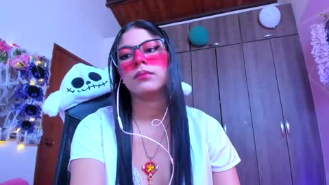 XALLYSONX online show from October 13, 11:43 am