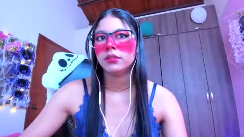 XALLYSONX online show from October 16, 11:33 am