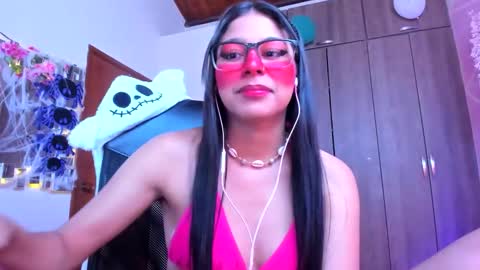 XALLYSONX online show from October 21, 11:22 am