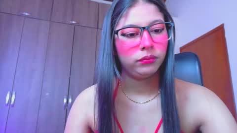 Snapshot of xallysonx_ chatting on June 6, 11:37 am XALLYSONX online show from June 6, 11:37 am