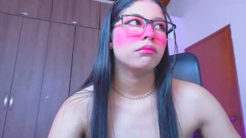 Snapshot of xallysonx_ chatting on July 6, 12:13 pm XALLYSONX online show from July 6, 12:13 pm