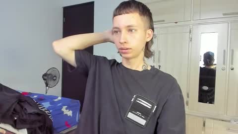 Xam online show from December 17, 2:23 pm