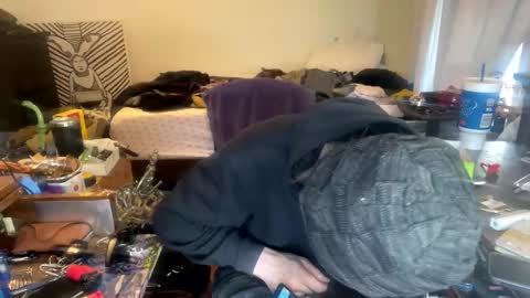 Snapshot of xander0zzz chatting on February 27, 1:11 pm xander0zzz online show from February 27, 1:11 pm